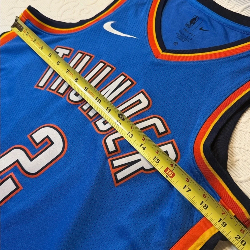 Nike Oklahoma City Thunder Jersey  2 Shai Gilgeous Alexander. Men’s Medium NBA